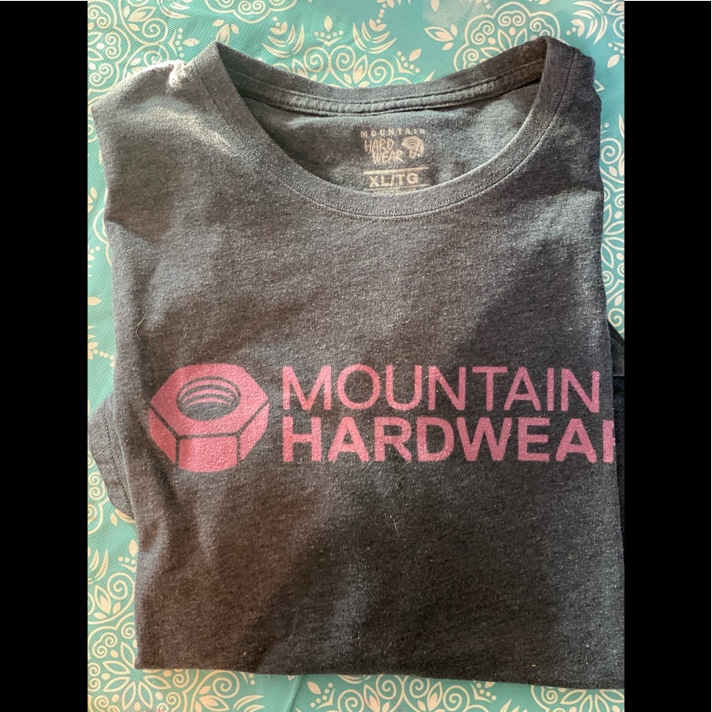 Used graphic tee- size XL